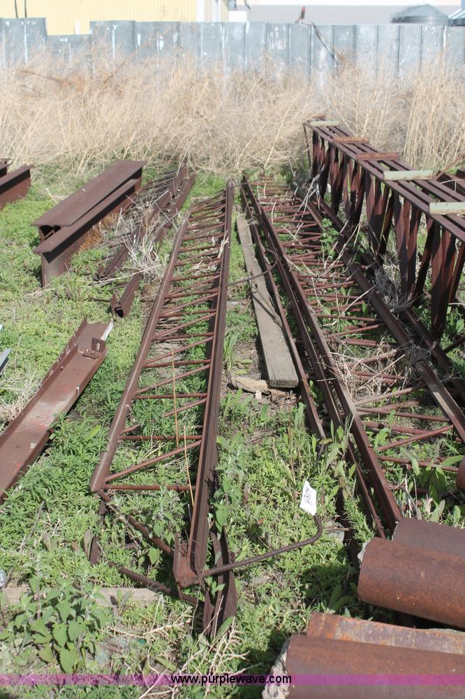 image for item H3114 Approximately 125 steel trusses