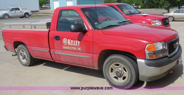 image for item H3509 2001 GMC Sierra 1500 SL pickup truck
