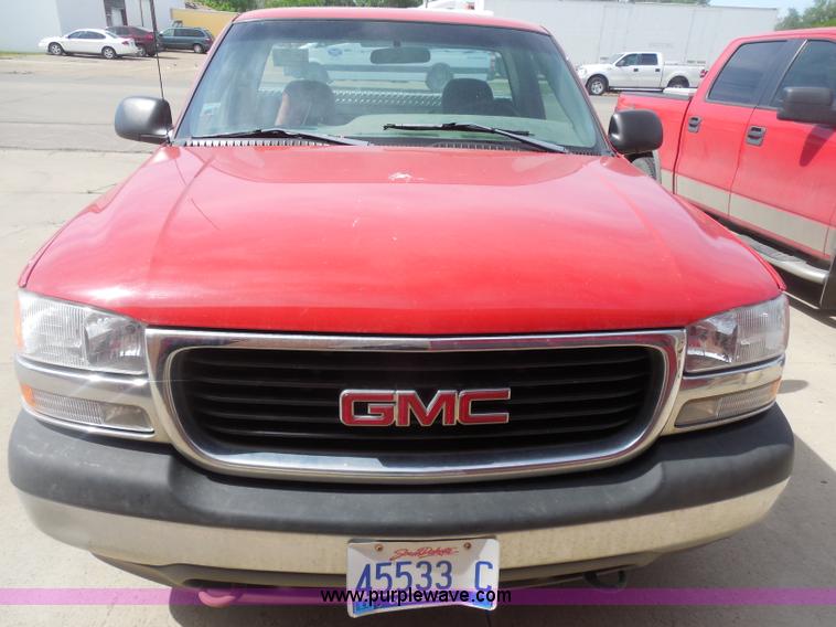 image for item H3509 2001 GMC Sierra 1500 SL pickup truck