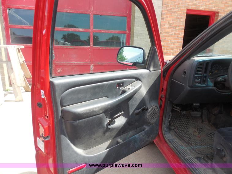 image for item H3509 2001 GMC Sierra 1500 SL pickup truck