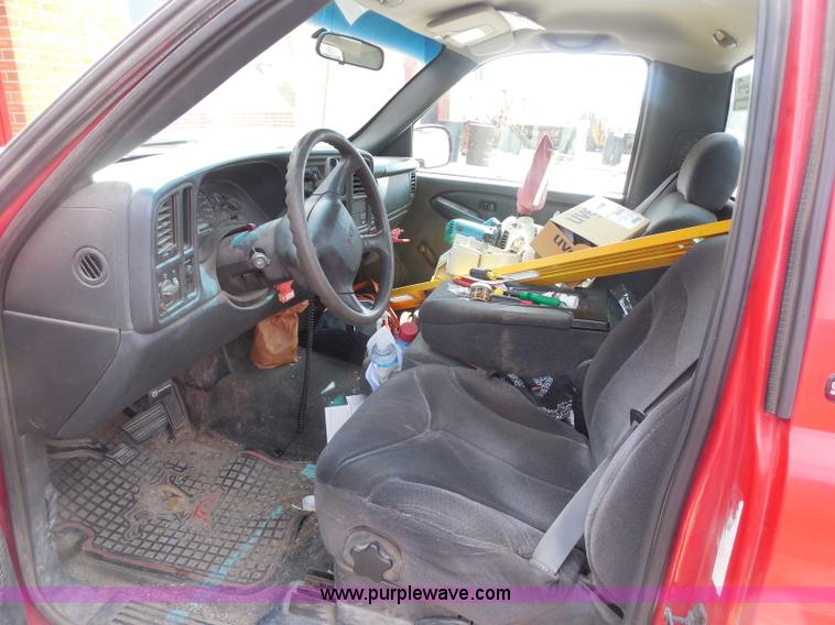 image for item H3509 2001 GMC Sierra 1500 SL pickup truck