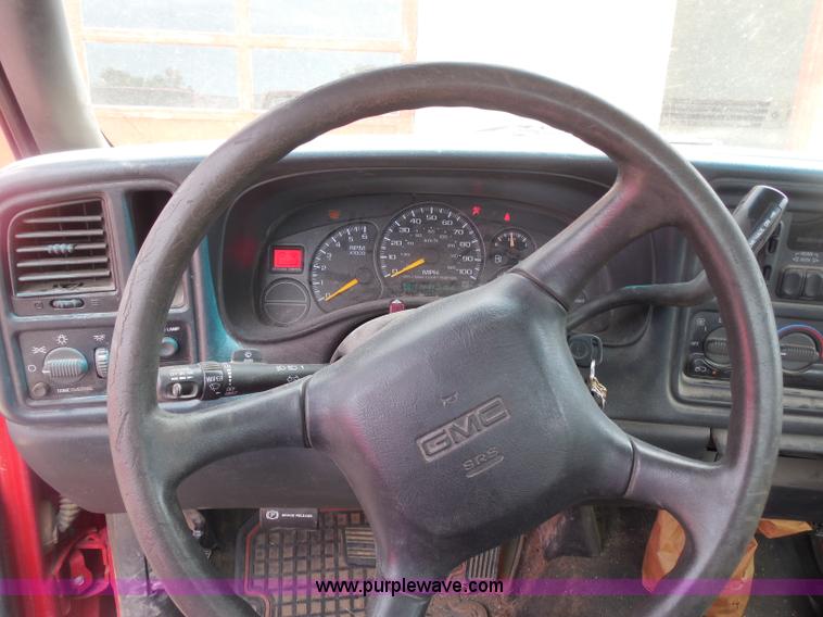 image for item H3509 2001 GMC Sierra 1500 SL pickup truck