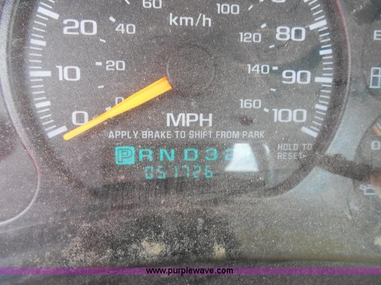 image for item H3509 2001 GMC Sierra 1500 SL pickup truck