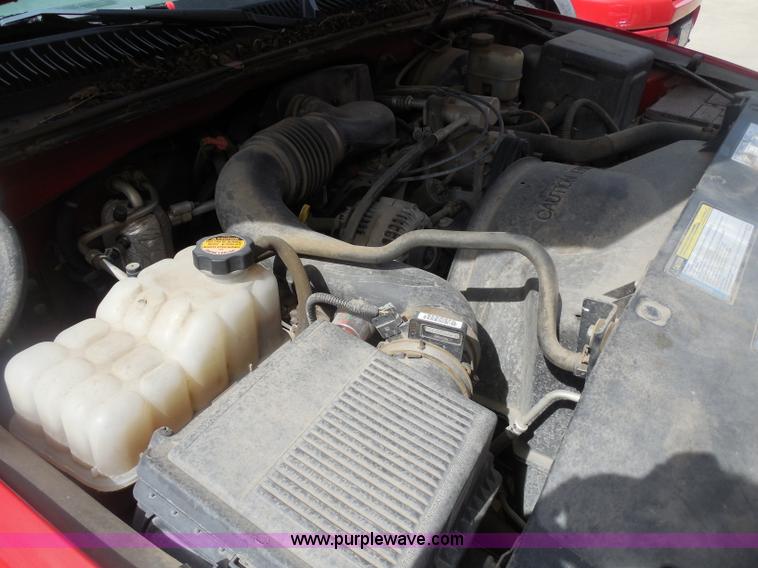 image for item H3509 2001 GMC Sierra 1500 SL pickup truck