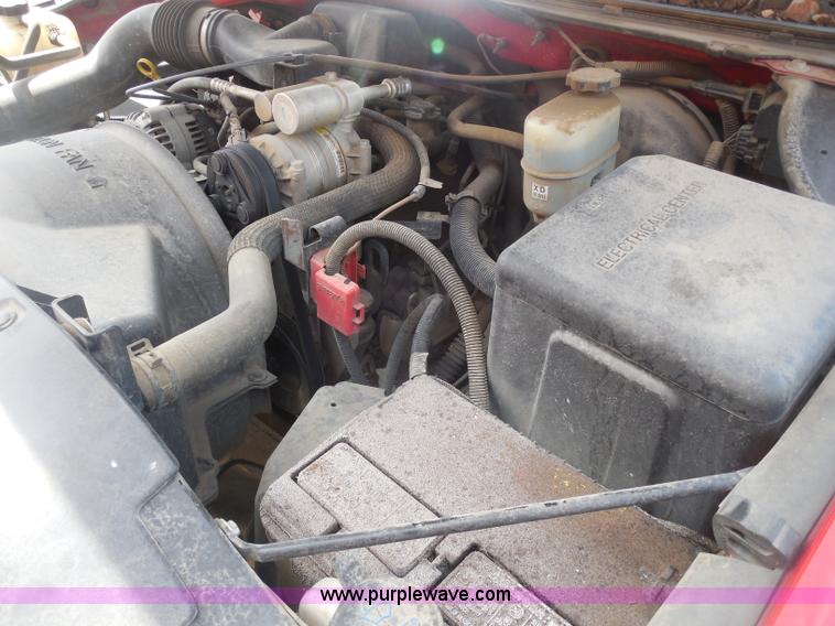 image for item H3509 2001 GMC Sierra 1500 SL pickup truck