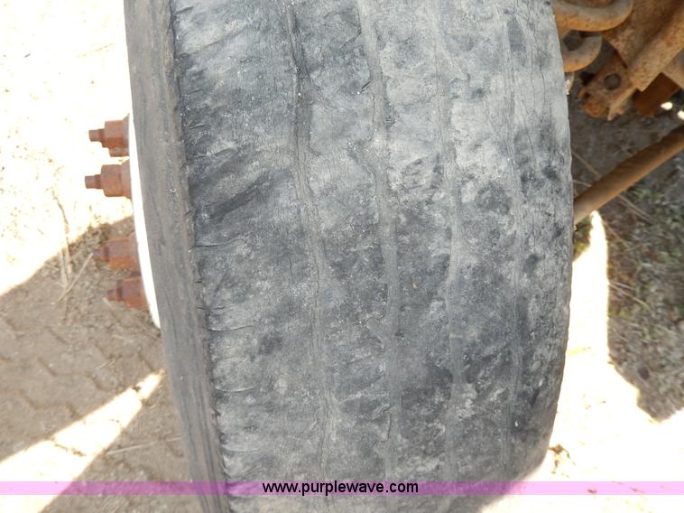 image for item I4481 1984 Ford F350 pickup truck