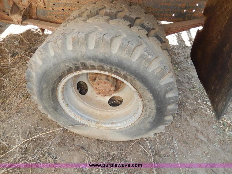 image for item I4481 1984 Ford F350 pickup truck