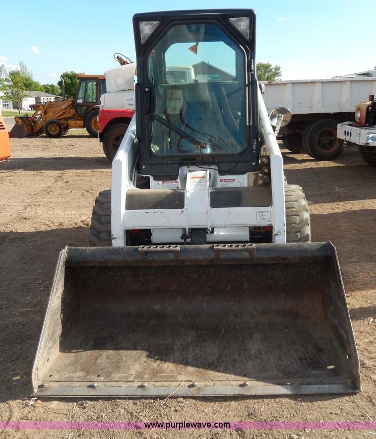 image for item I4484 2006 Bobcat S130 skid steer