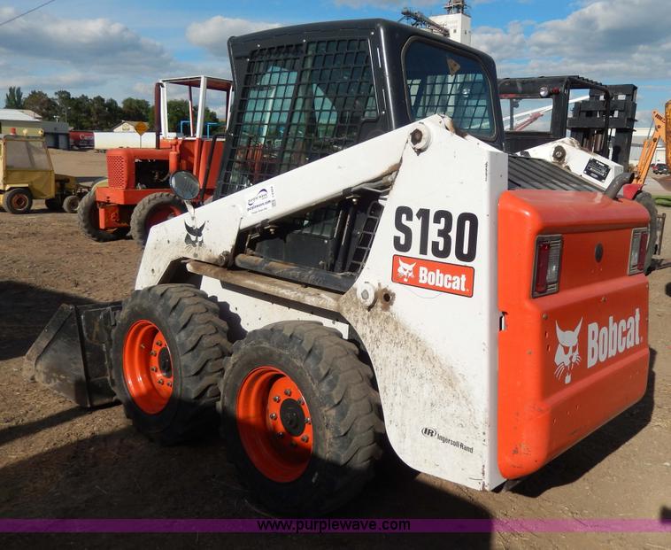 image for item I4484 2006 Bobcat S130 skid steer