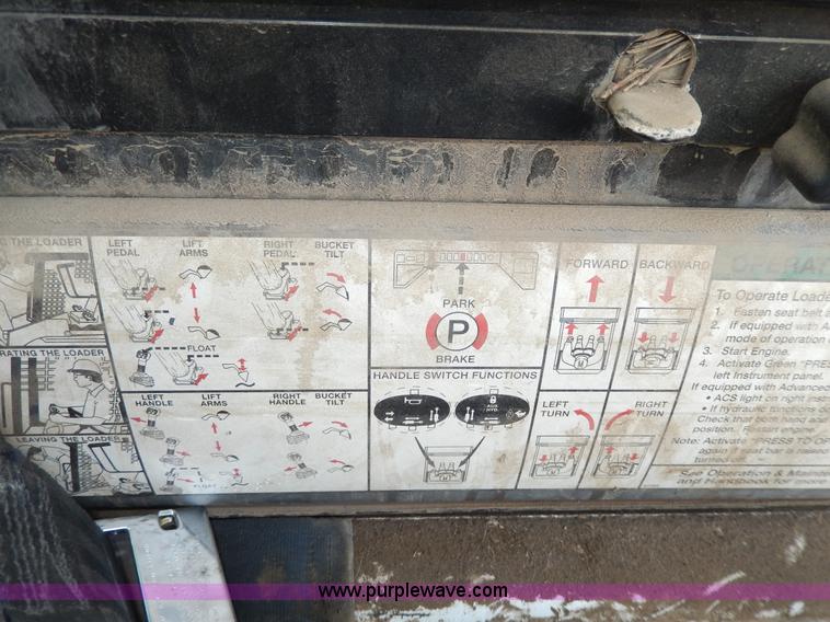 image for item I4484 2006 Bobcat S130 skid steer