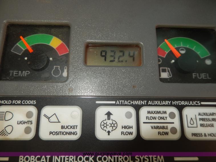 image for item I4484 2006 Bobcat S130 skid steer