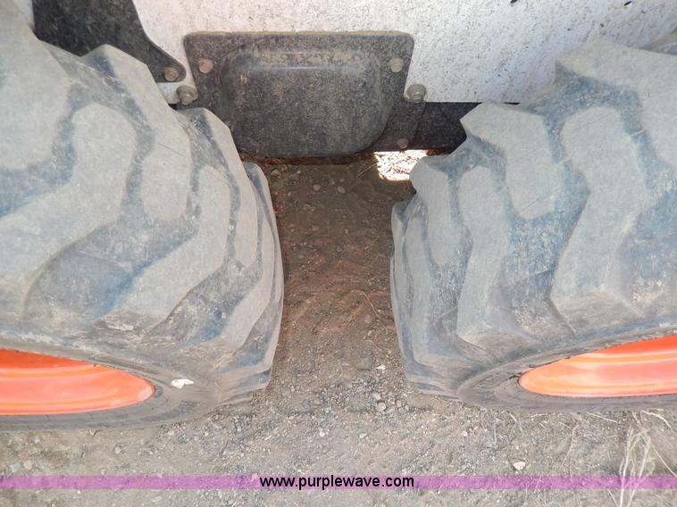 image for item I4484 2006 Bobcat S130 skid steer