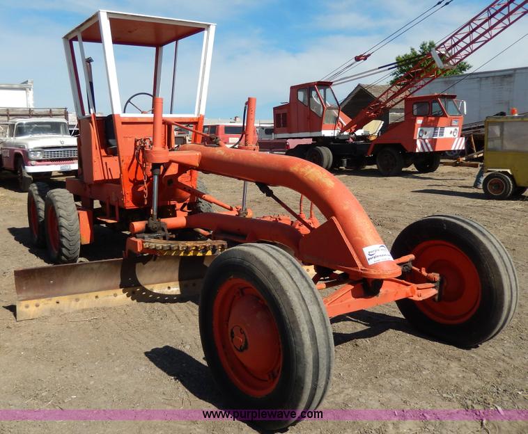 image for item I4486 Allis Chalmers motor grader