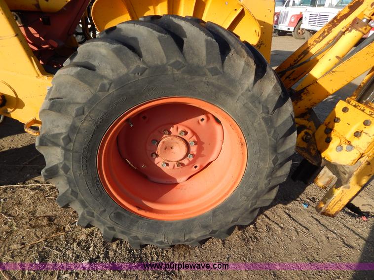 image for item I4487 1970 Case 580 Construction King tractor