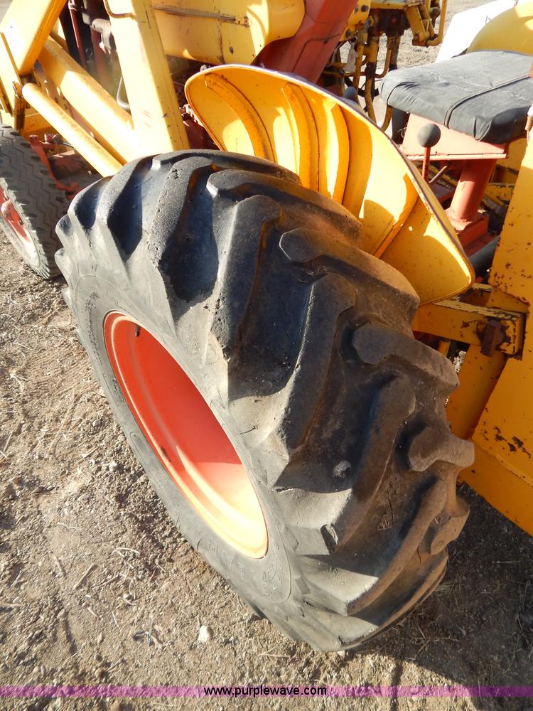 image for item I4487 1970 Case 580 Construction King tractor