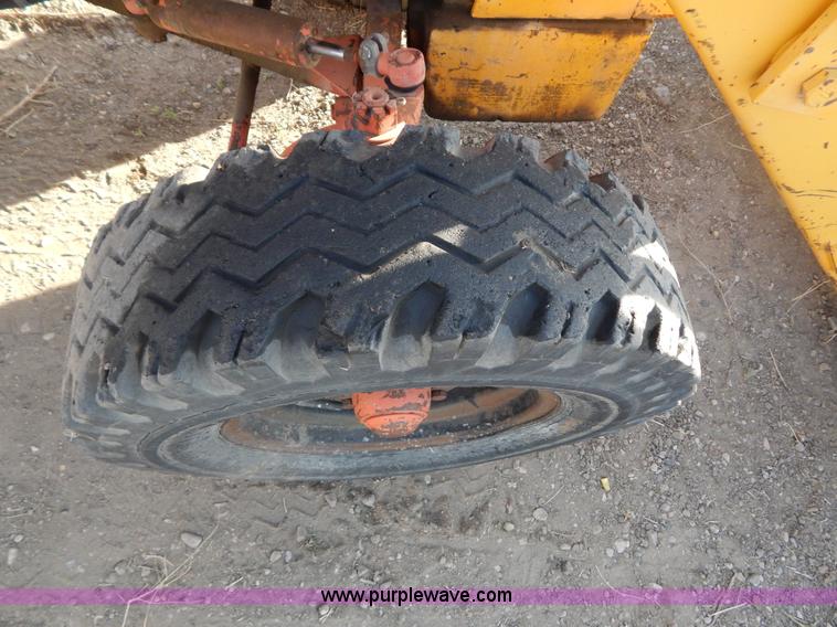 image for item I4487 1970 Case 580 Construction King tractor