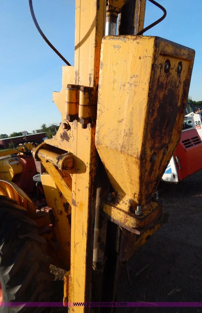 image for item I4487 1970 Case 580 Construction King tractor