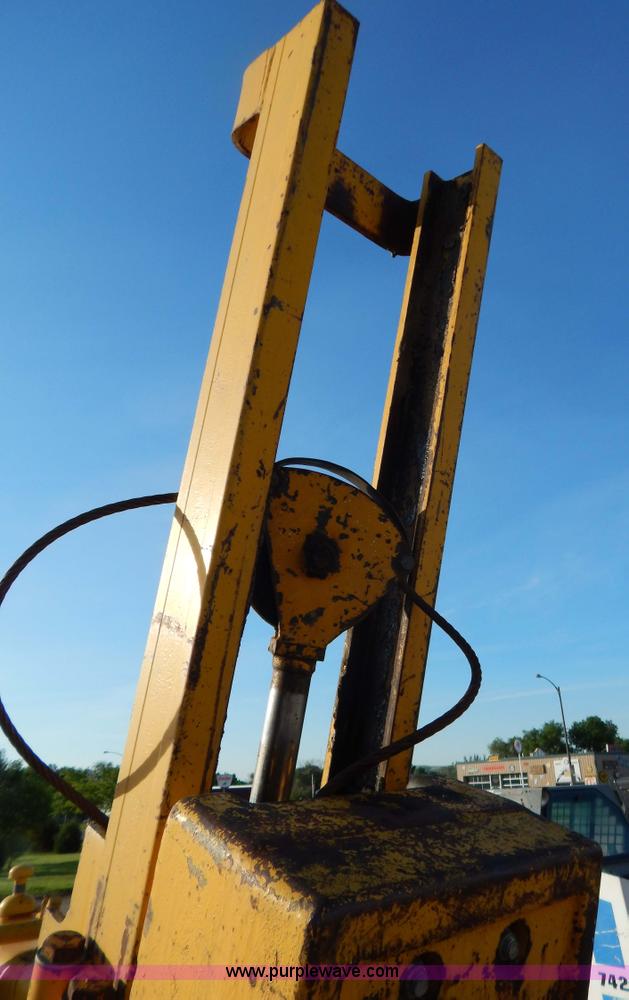 image for item I4487 1970 Case 580 Construction King tractor