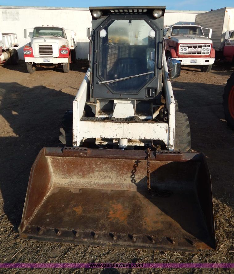 1987 Bobcat 742 skid steer in Pierre, SD Item I4490 sold Purple Wave