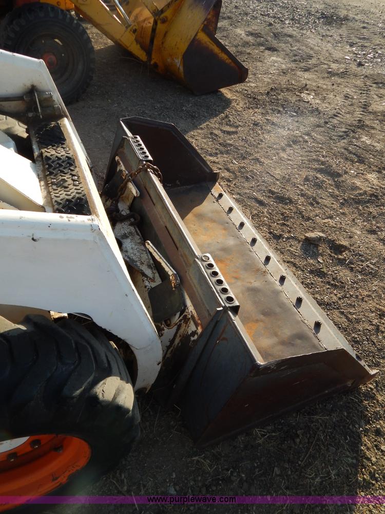 image for item I4490 1987 Bobcat 742 skid steer