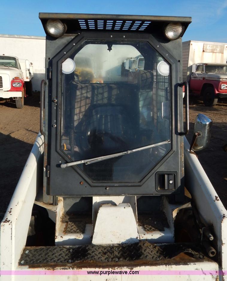 image for item I4490 1987 Bobcat 742 skid steer
