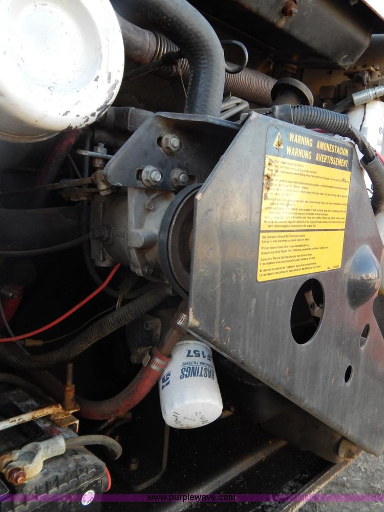 image for item I4490 1987 Bobcat 742 skid steer