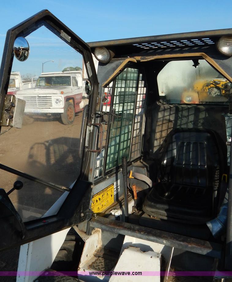 image for item I4490 1987 Bobcat 742 skid steer