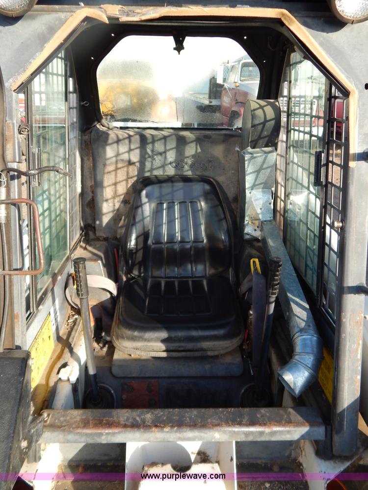 image for item I4490 1987 Bobcat 742 skid steer