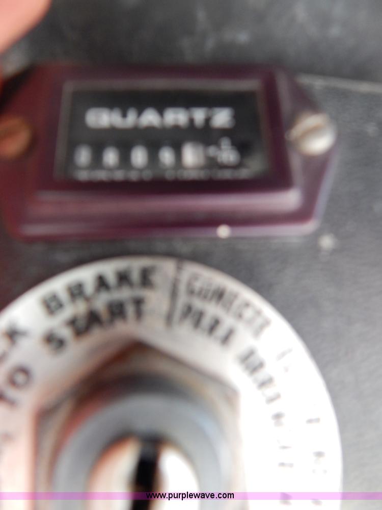 image for item I4490 1987 Bobcat 742 skid steer