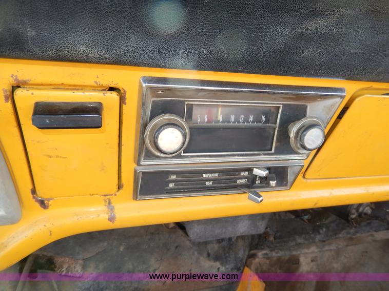 image for item I4491 1969 Ford F350 pickup truck