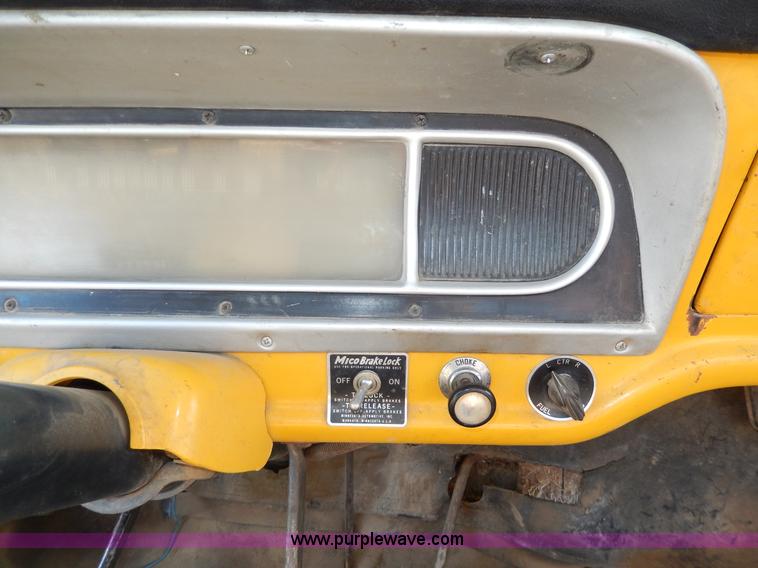 image for item I4491 1969 Ford F350 pickup truck