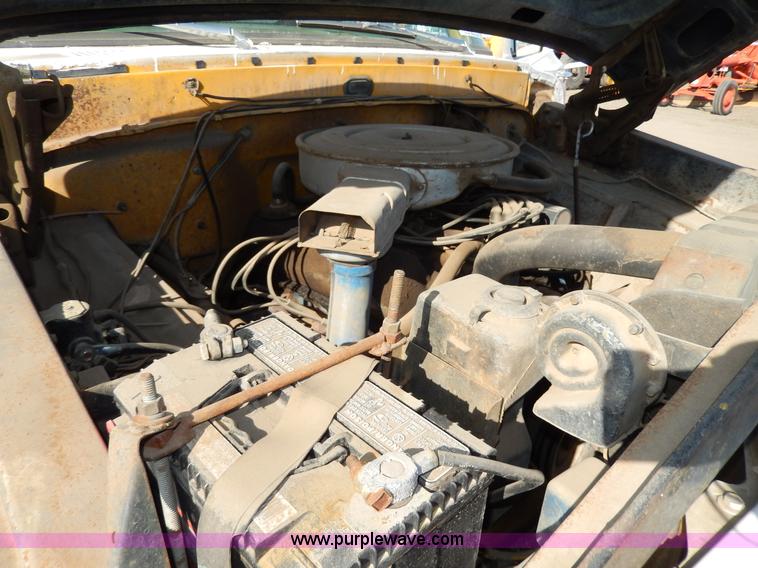 image for item I4491 1969 Ford F350 pickup truck