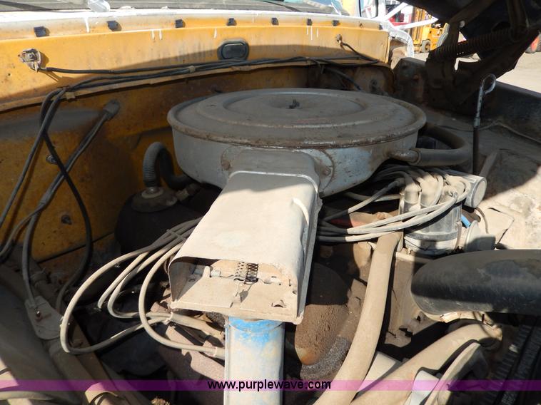 image for item I4491 1969 Ford F350 pickup truck