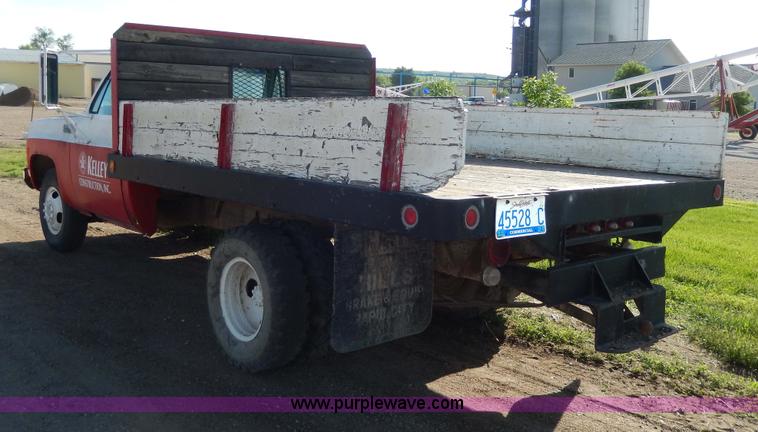 image for item I4492 1976 Chevrolet 1500 Custom Deluxe pickup truck