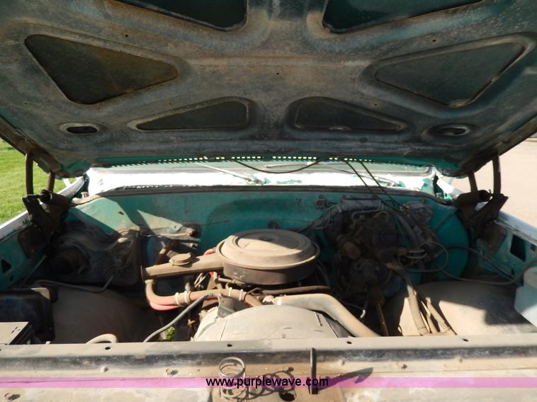 image for item I4492 1976 Chevrolet 1500 Custom Deluxe pickup truck