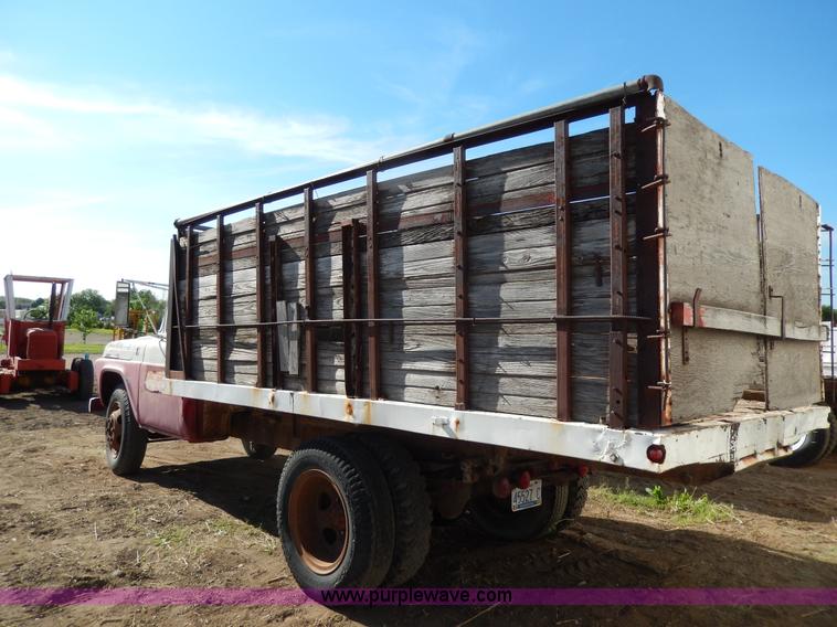 image for item I4493 1958 Ford dump truck