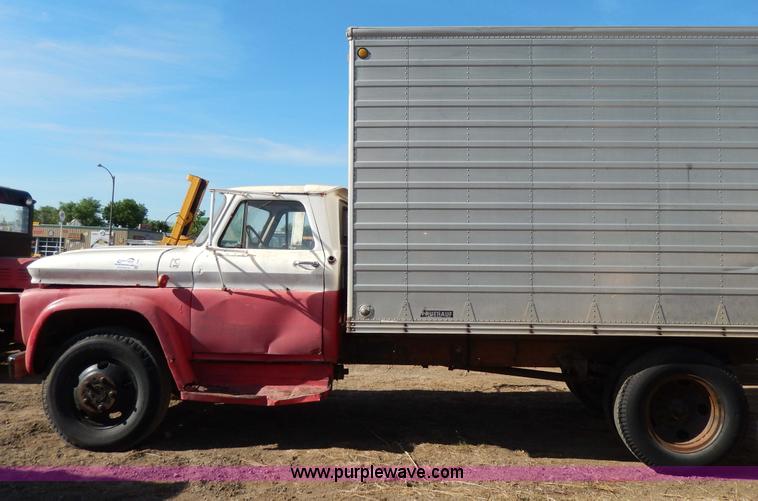image for item I4494 1964 Chevrolet box truck