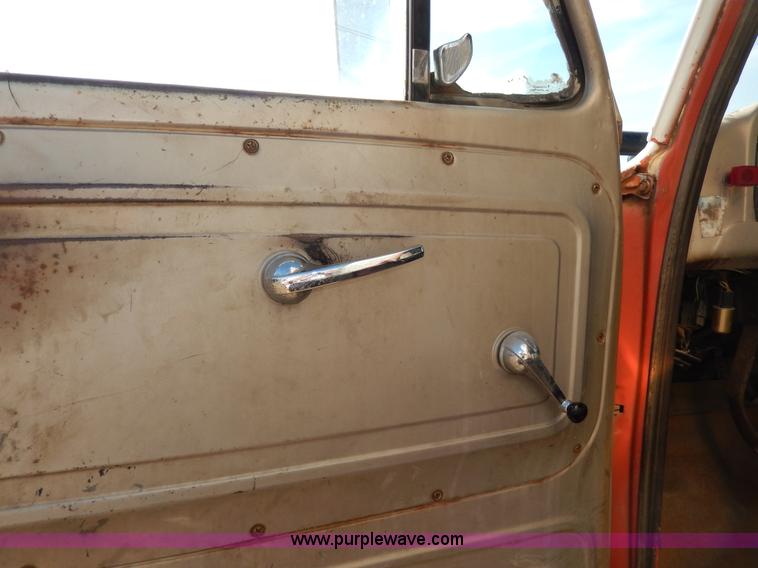 image for item I4494 1964 Chevrolet box truck