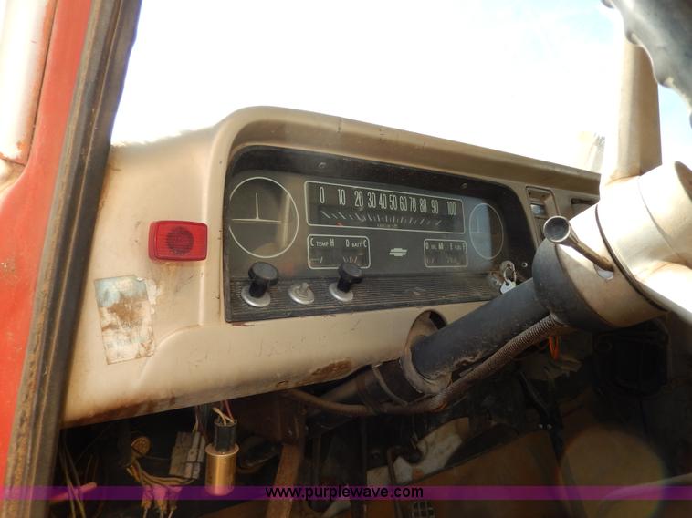 image for item I4494 1964 Chevrolet box truck