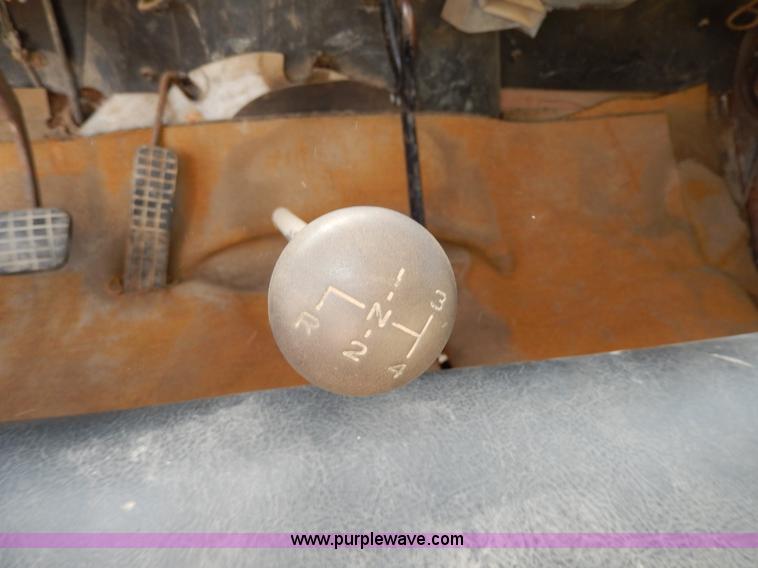 image for item I4494 1964 Chevrolet box truck