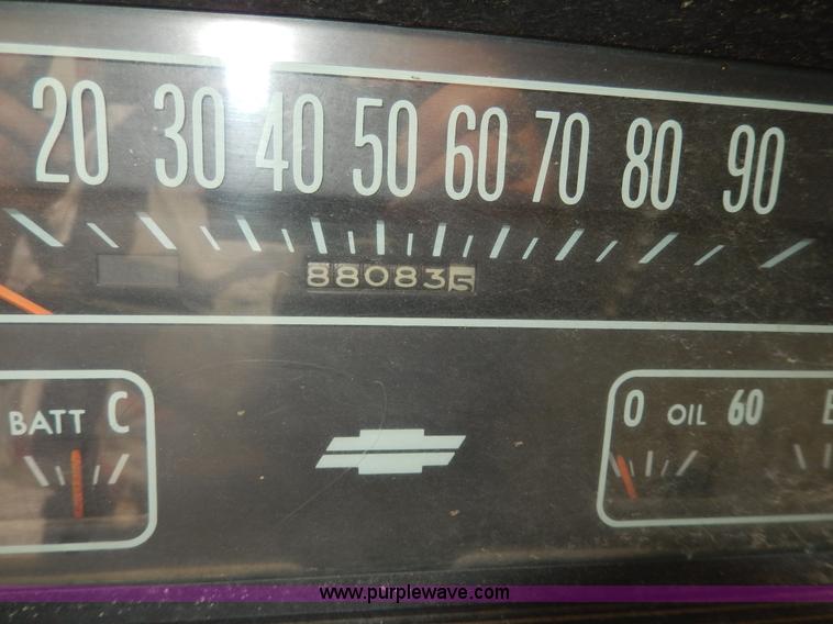 image for item I4494 1964 Chevrolet box truck