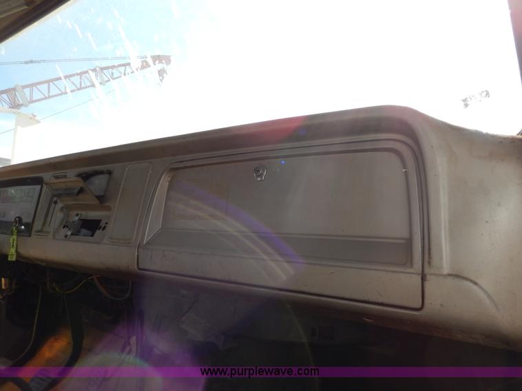 image for item I4494 1964 Chevrolet box truck