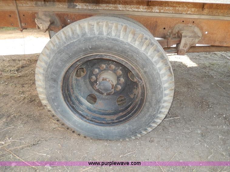 image for item I4494 1964 Chevrolet box truck