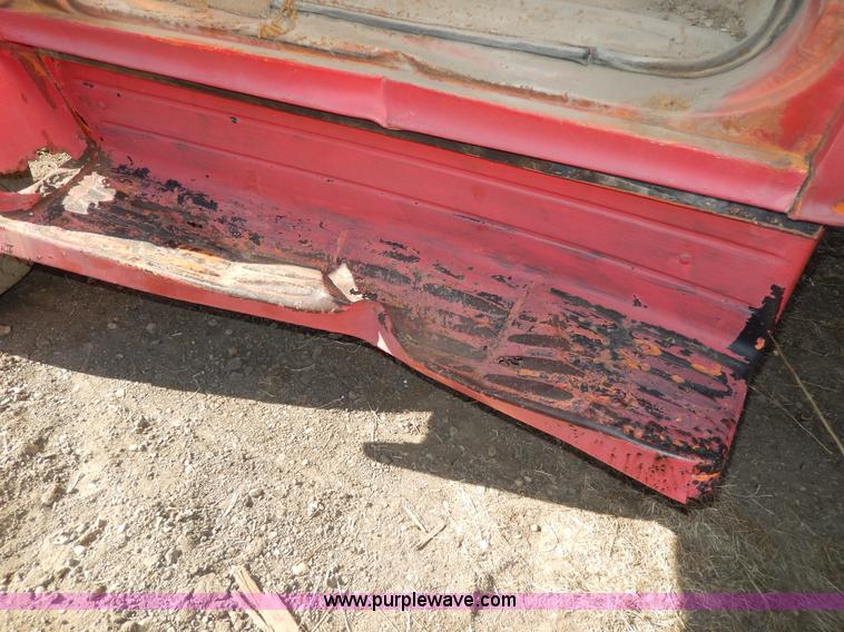 image for item I4494 1964 Chevrolet box truck