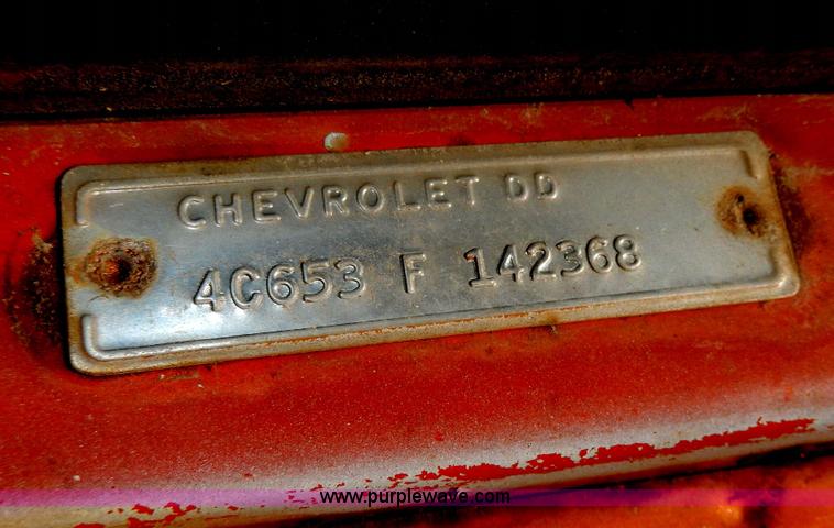 image for item I4494 1964 Chevrolet box truck