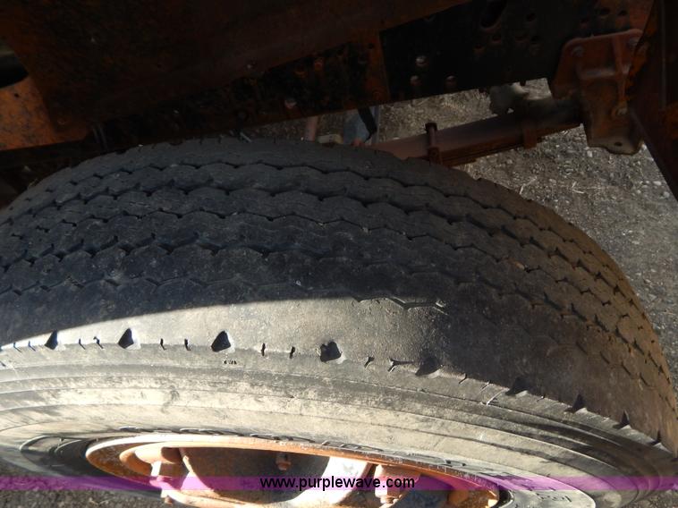 image for item I4496 1978 International dump truck