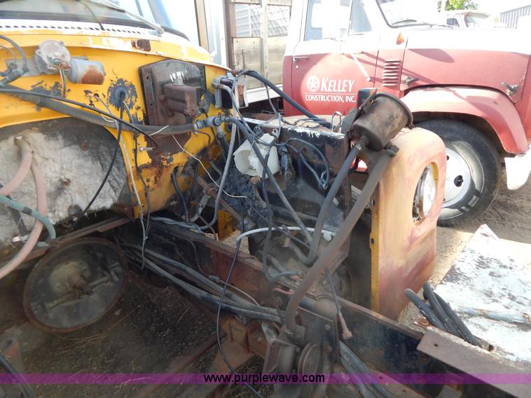 image for item I4496 1978 International dump truck