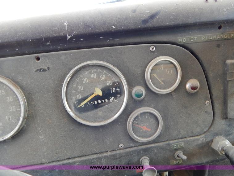 image for item I4496 1978 International dump truck