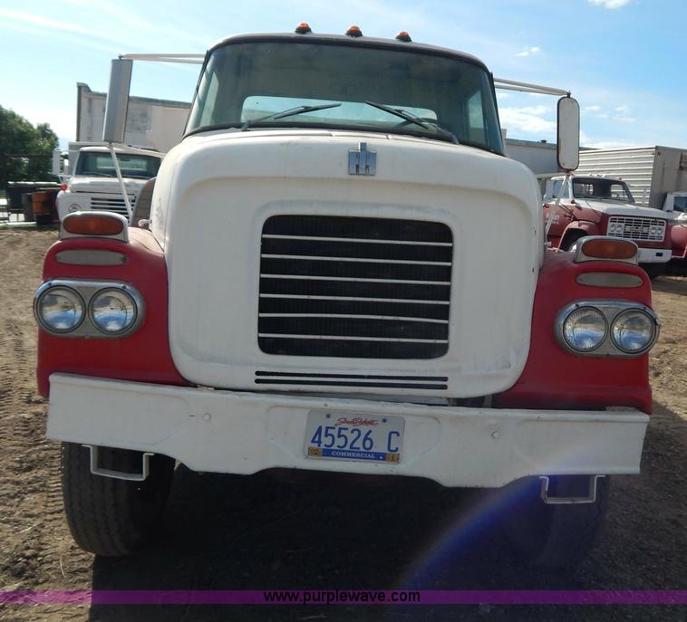 image for item I4497 1961 International BC170 dump truck