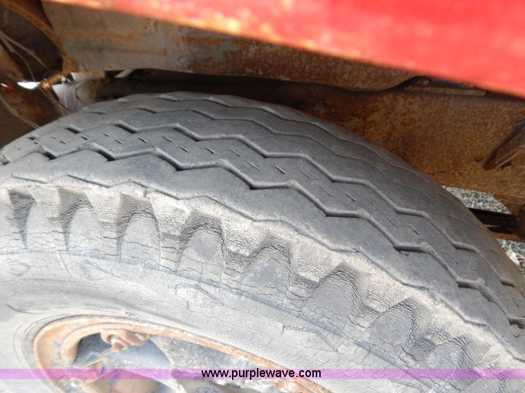 image for item I4497 1961 International BC170 dump truck